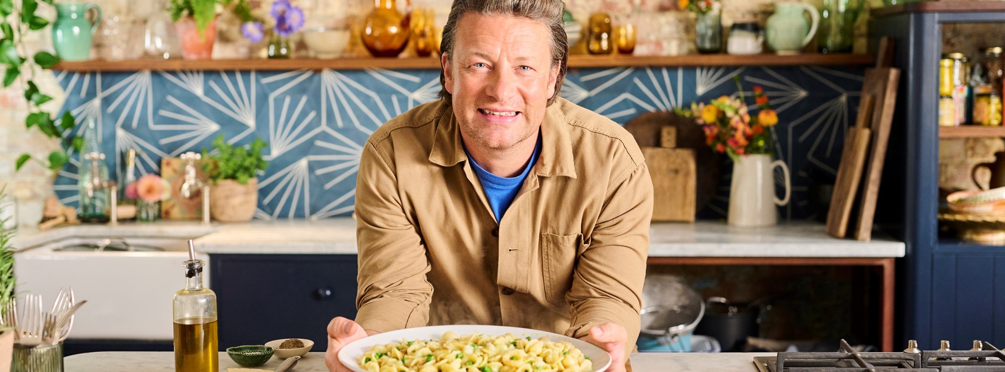 Джейми оливер. Британский повар джейми оливер. Джейми оливер 5. Джейми оливер 5. Оливер в молодости.