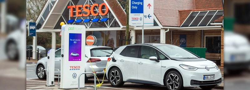 Tesco celebrates reaching target of 600 stores with electric